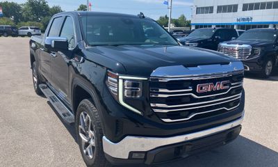 2024 GMC Sierra SLT