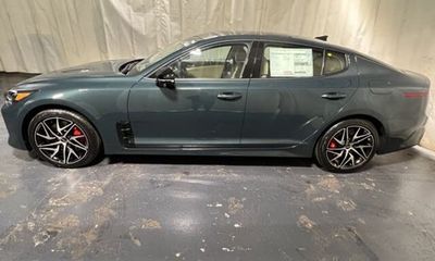2023 Kia Stinger GT Line