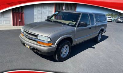 2003 Chevrolet S-10 Pickup LS