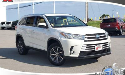 2019 Toyota Highlander XLE Hybrid