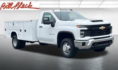 2025 Chevrolet Silverado HD Work Truck