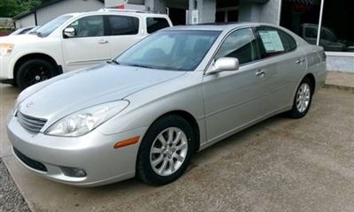 2004 Lexus ES Base