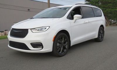 2021 Chrysler Pacifica Touring