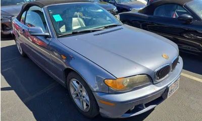 2004 BMW 325CI CI