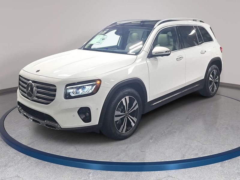 Representative 2026 Mercedes-Benz GLB-Class photo