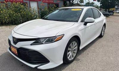 2019 Toyota Camry L LE SE