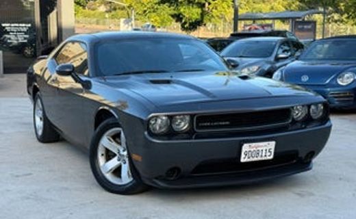 2014 Dodge Challenger Base