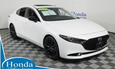 2025 Mazda MAZDA3 Premium Plus Package