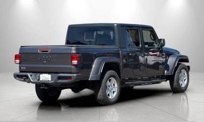 2021 Jeep Gladiator Sport