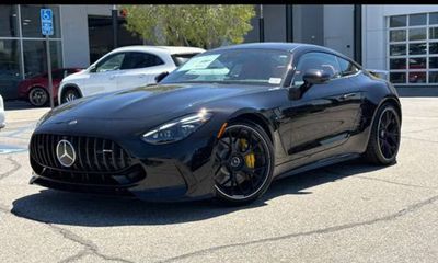 2026 Mercedes-Benz AMG GT GT55