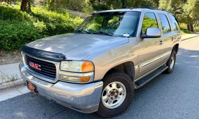 2002 GMC Yukon Base