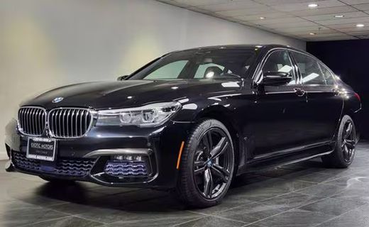 2016 BMW 740I