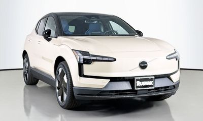 2026 Volvo EX30 Plus