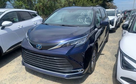 2021 Toyota Sienna XLE Plus Package