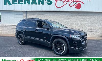 2023 GMC Acadia AT4