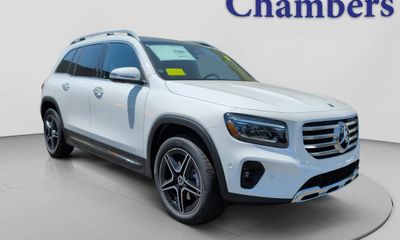 2026 Mercedes-Benz GLB-Class GLB250 4MATIC