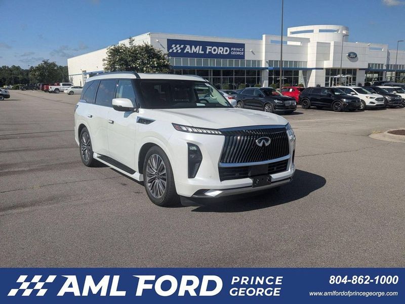 2025 Infiniti QX80 — a typically priced live listing