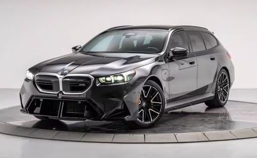 2025 BMW M5 Touring