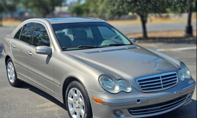 2005 Mercedes-Benz C-Class C240