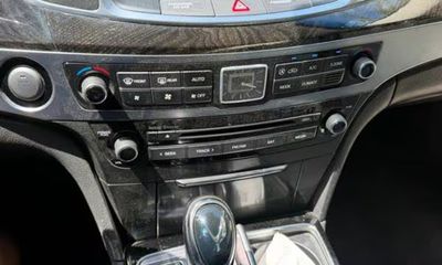 2015 Hyundai Equus GLS Middle