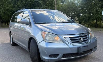 2010 Honda Odyssey EX With Leather