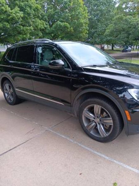 2020 Volkswagen Tiguan — a typically priced live listing