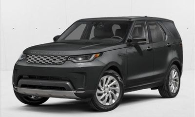 2026 Land Rover Discovery P300 S