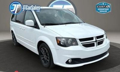 2013 Volkswagen Routan SE