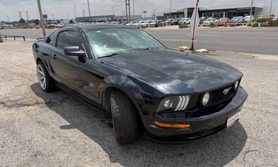 2005 Ford Mustang GT
