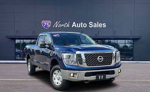 2017 Nissan Titan SV