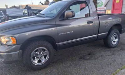 2004 Dodge RAM SLT