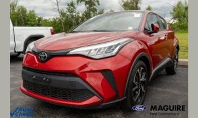 2022 Toyota C-HR XLE