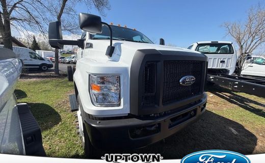 2027 Ford F-750 Straight Frame Gas 750