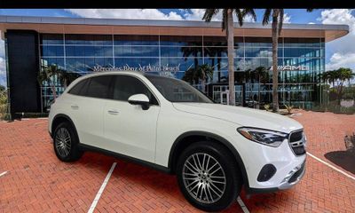 2025 Mercedes-Benz GLC-Class GLC300