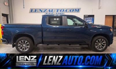 2022 Chevrolet Silverado RST