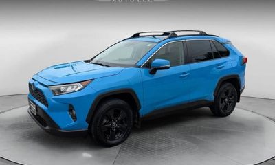 2019 Toyota RAV4 XLE Premium Canada