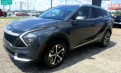2023 Kia Sportage EX