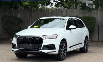 2023 Audi Q7 Quattro Prestige