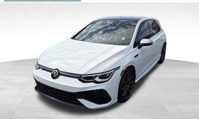 2024 Volkswagen Golf R 2 0T
