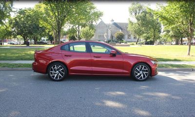 2019 Volvo S60 Momentum