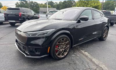 2025 Ford Mustang Mach-E GT