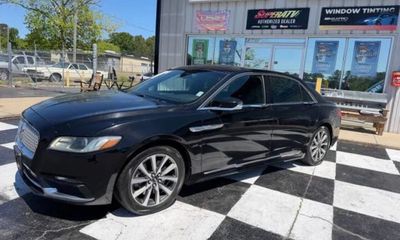 2017 Lincoln Continental Livery