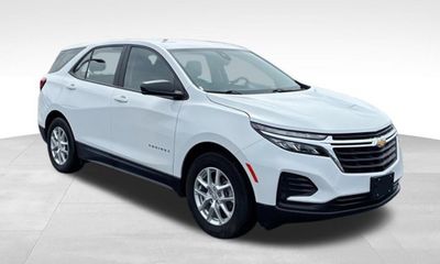 2023 Chevrolet Equinox LS 1FL