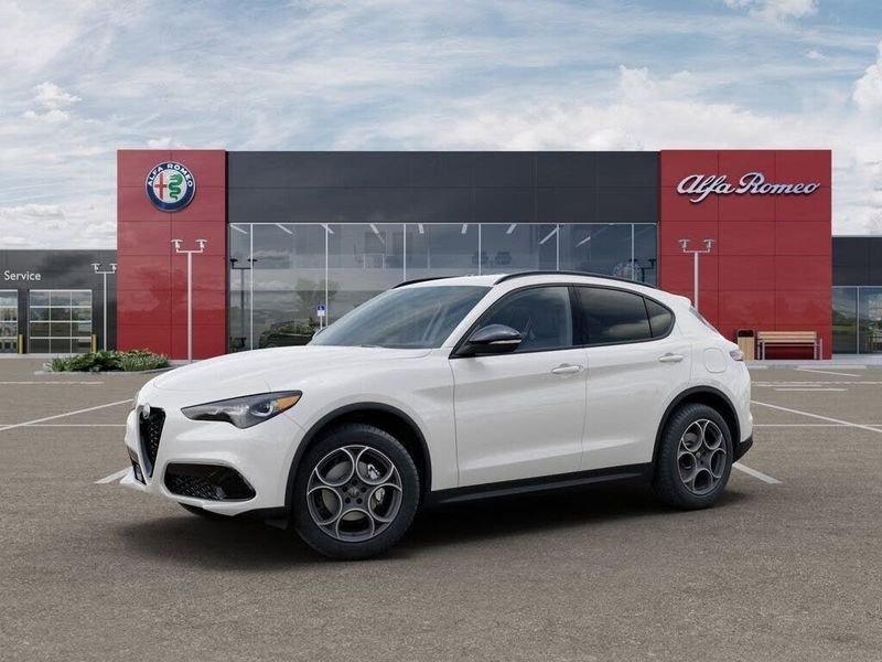 2025 Alfa Romeo Stelvio — a typically priced live listing