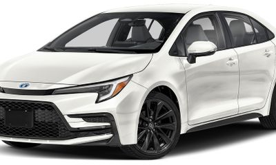 2026 Toyota Corolla Cross S SE XSE