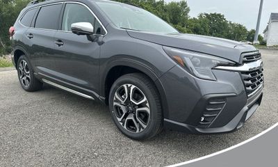 2023 Subaru Ascent Limited 8 ES