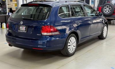 2011 Volkswagen Jetta Sportwagen S