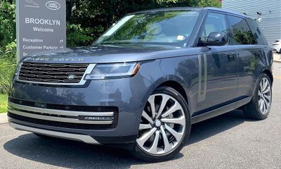 2025 Land Rover Range SE