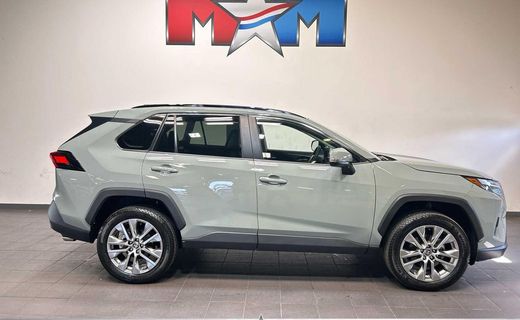 2023 Toyota RAV4 XLE Premium