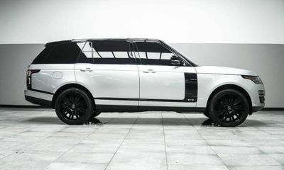 2019 Land Rover Range Supercharged LWB